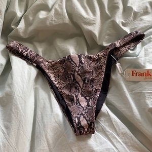 Frankie’s Bikinis Bottoms